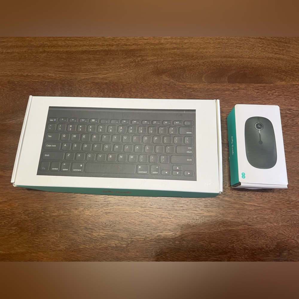 Jelly Comb Wireless Keyboard and Mouse
